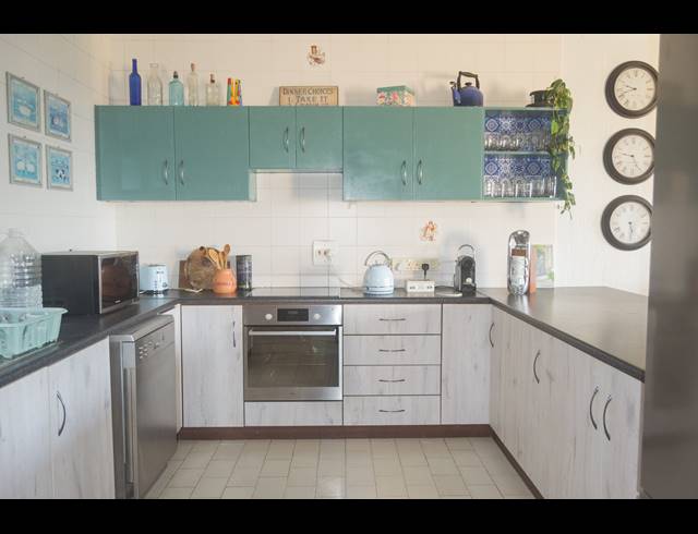 3 BEDROOM TOWNHOUSE FOR SALE IN SCOTTBURGH CENTRAL